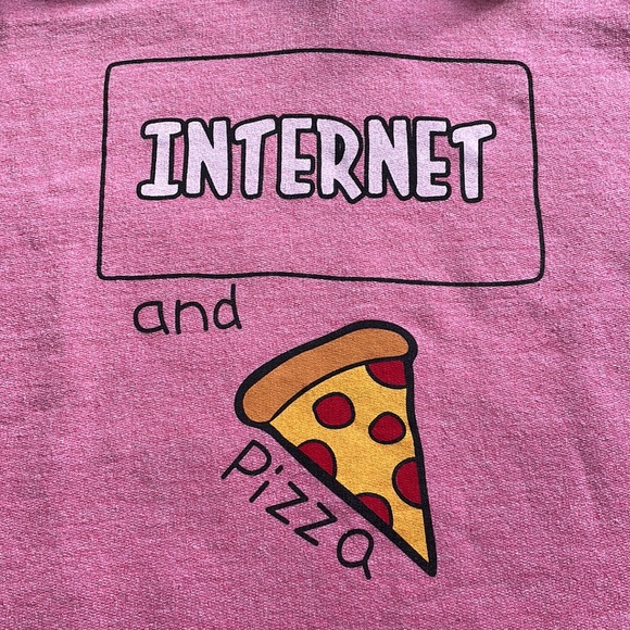 ✨Internet and Pizza Cropped Hoodie✨ - Picture 3 of 12